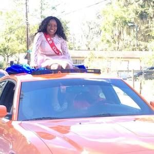 Meet your Posher, Stephanie